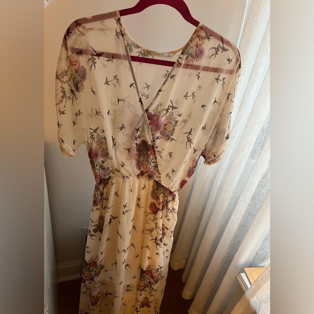 Trafaluc Zara Roses and Birds Flowy Cream Maxi Dress, S